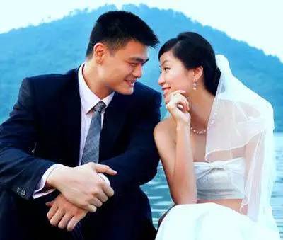 中国各年代婚纱照,夫妻看看多年前的婚纱照