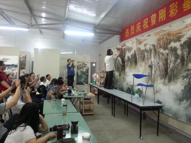 曾刚彩墨山水画丛树的画法教程,曾刚彩墨山水画房子的画法视频