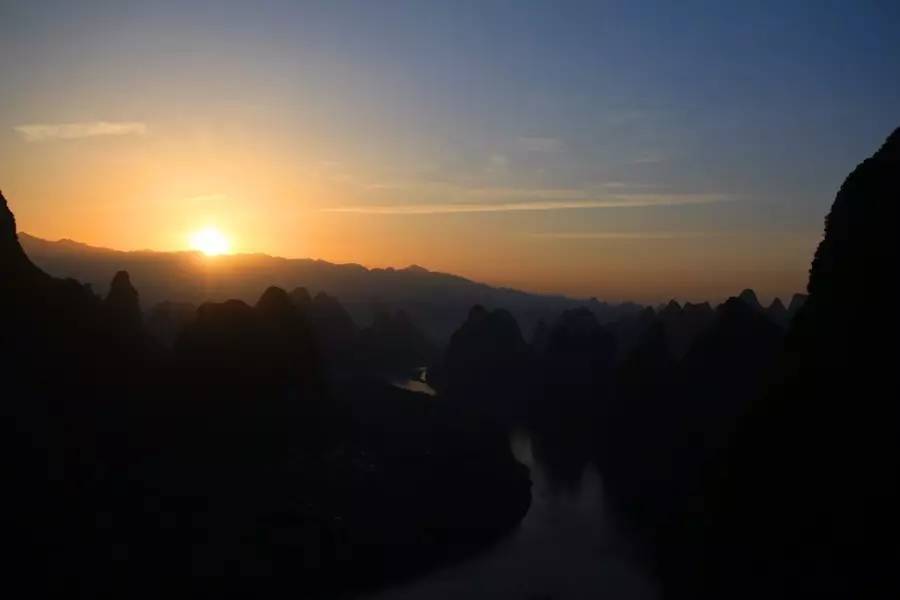 元宝山下，山水云间，悠悠闲云时光，恰好那时我也在