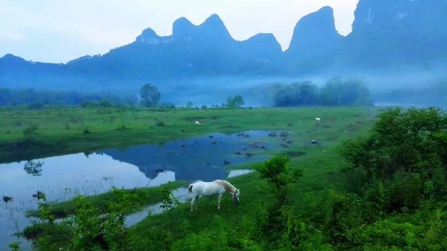 元宝山下，山水云间，悠悠闲云时光，恰好那时我也在