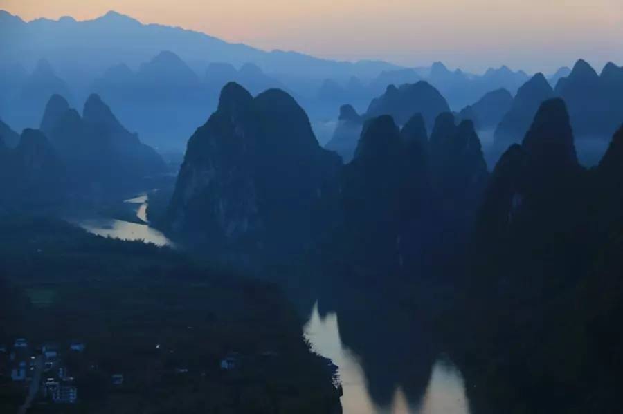 元宝山下，山水云间，悠悠闲云时光，恰好那时我也在