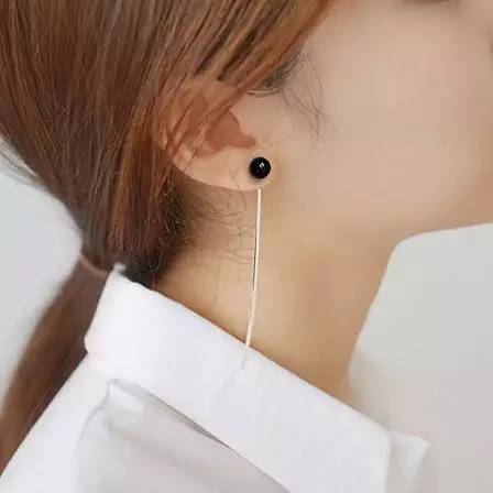 休闲衣服配什么耳钉好看,樱桃耳钉合适搭配什么上衣