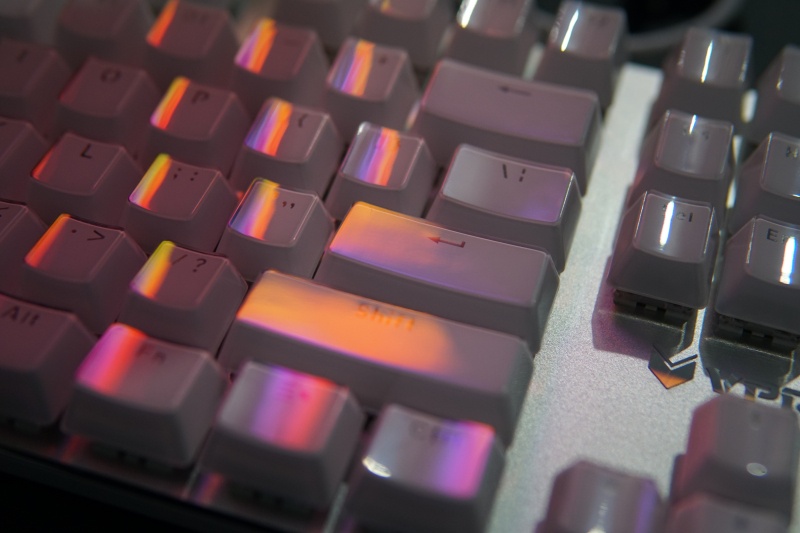 雷柏机械键盘v500冰晶版,雷柏v500s黑轴怎么样