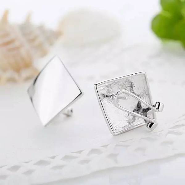 休闲衣服配什么耳钉好看,樱桃耳钉合适搭配什么上衣