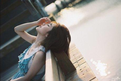 文艺句子发朋友圈的说说,怎么发油菜花的朋友圈文艺范