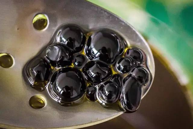 买一套1千元的玩具,500块1套玩具