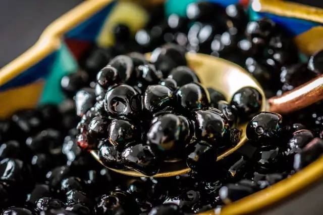 买一套1千元的玩具,500块1套玩具