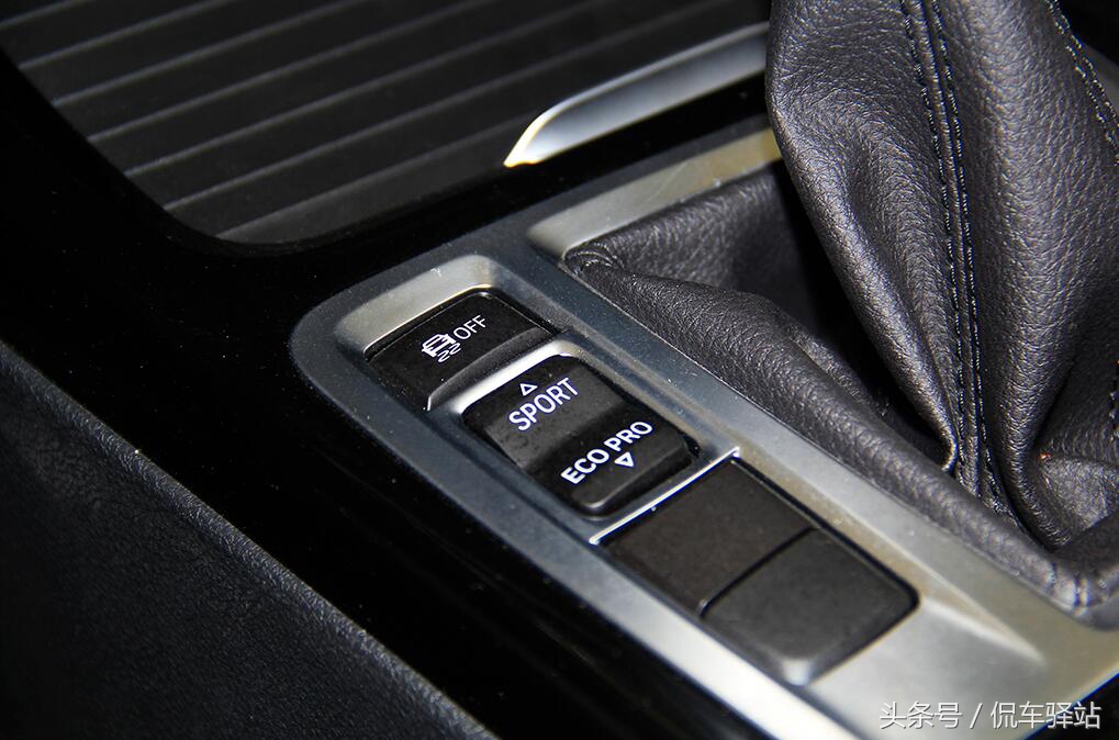 2019年宝马1系120im运动版测评,2018款宝马1系120i测评