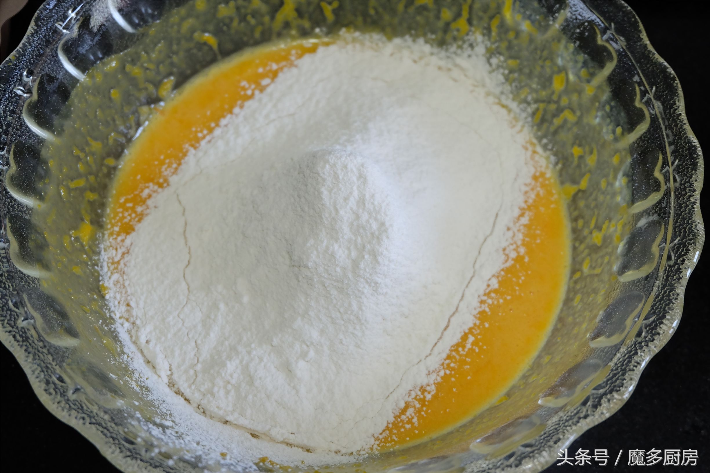 女儿爱吃的蛋糕，不用油不用奶，低糖更健康，营养美味妈妈制作