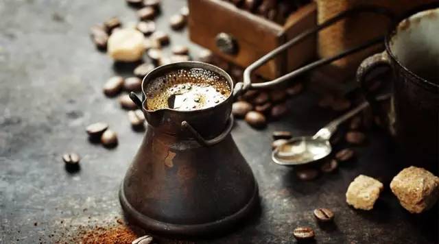 教你一招让牙齿快速美白,这四个小技巧让你牙齿美白