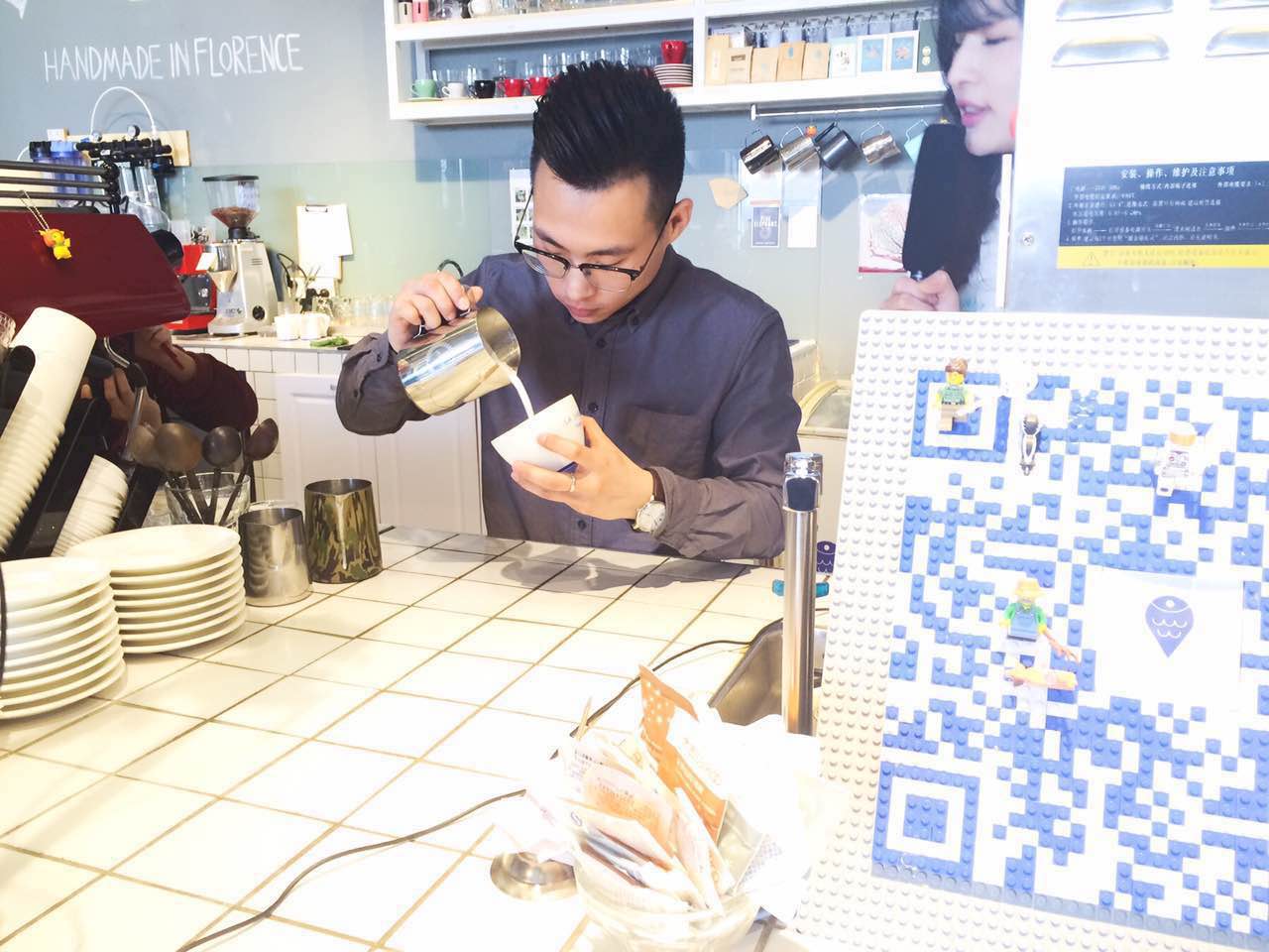 BLUFISH｜他在天津造了这座蓝色的饕餮城堡，只为把青梅竹马的她从巴黎追回来