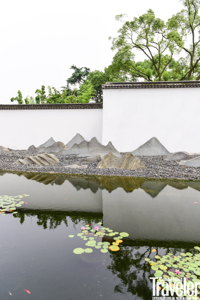 不为风物味道好，此生何必住苏州