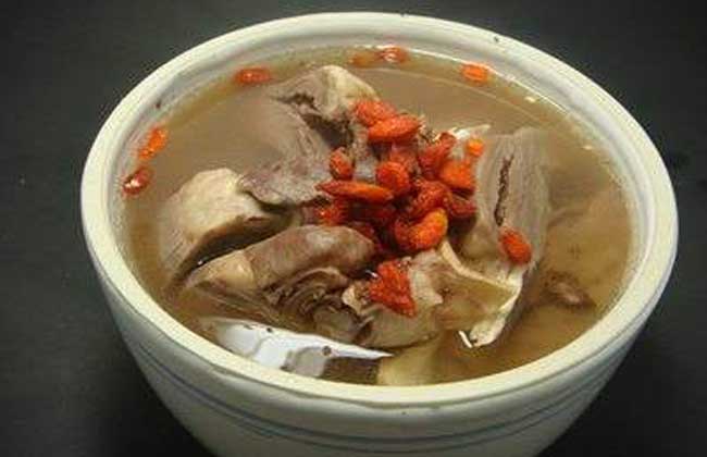 猪心炖什么补气血效果最佳,猪心炖花旗参补什么功效与功能