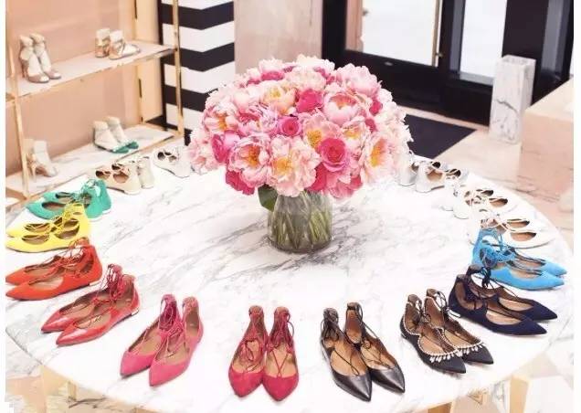 时尚尖头鞋让你变美丽,最迷人的小尖头鞋