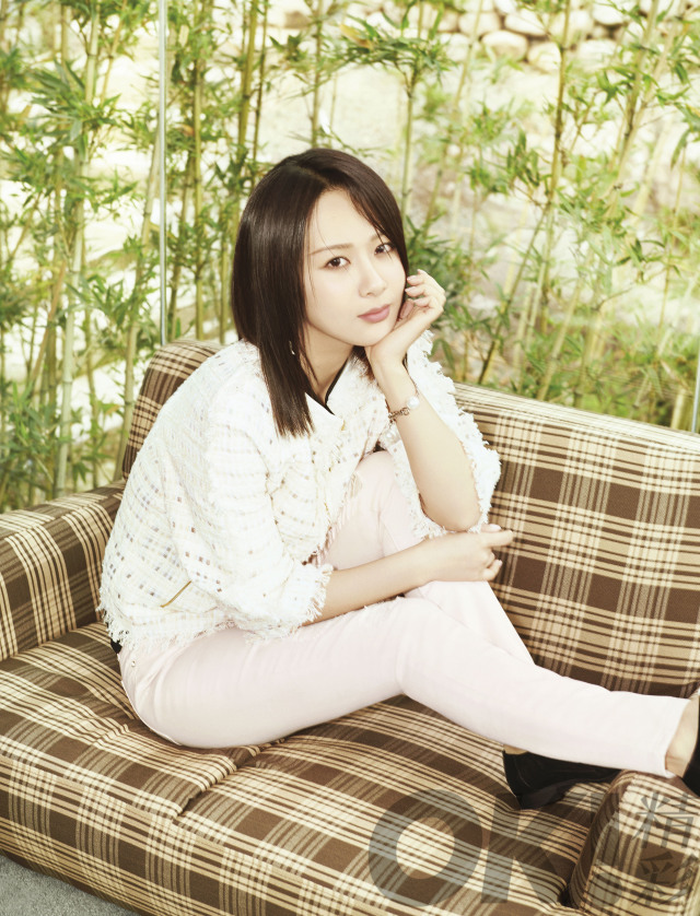 杨紫故事完全版,杨紫GLASS十一月刊封面