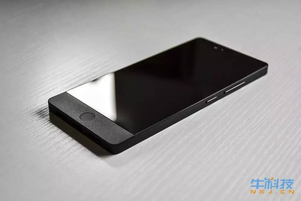 坚果pro手机一代测评,坚果手机pro深度测评