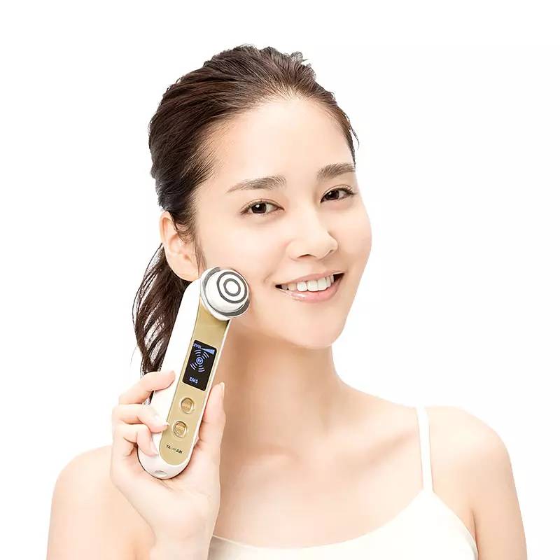 U天使热议｜送了30年康乃馨？今年母亲节能够换点别的了