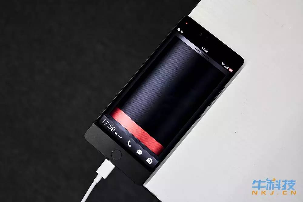 坚果pro手机一代测评,坚果手机pro深度测评