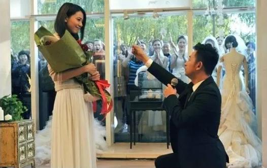 527我爱妻，怎么求婚告捷率最高？买车最实在~