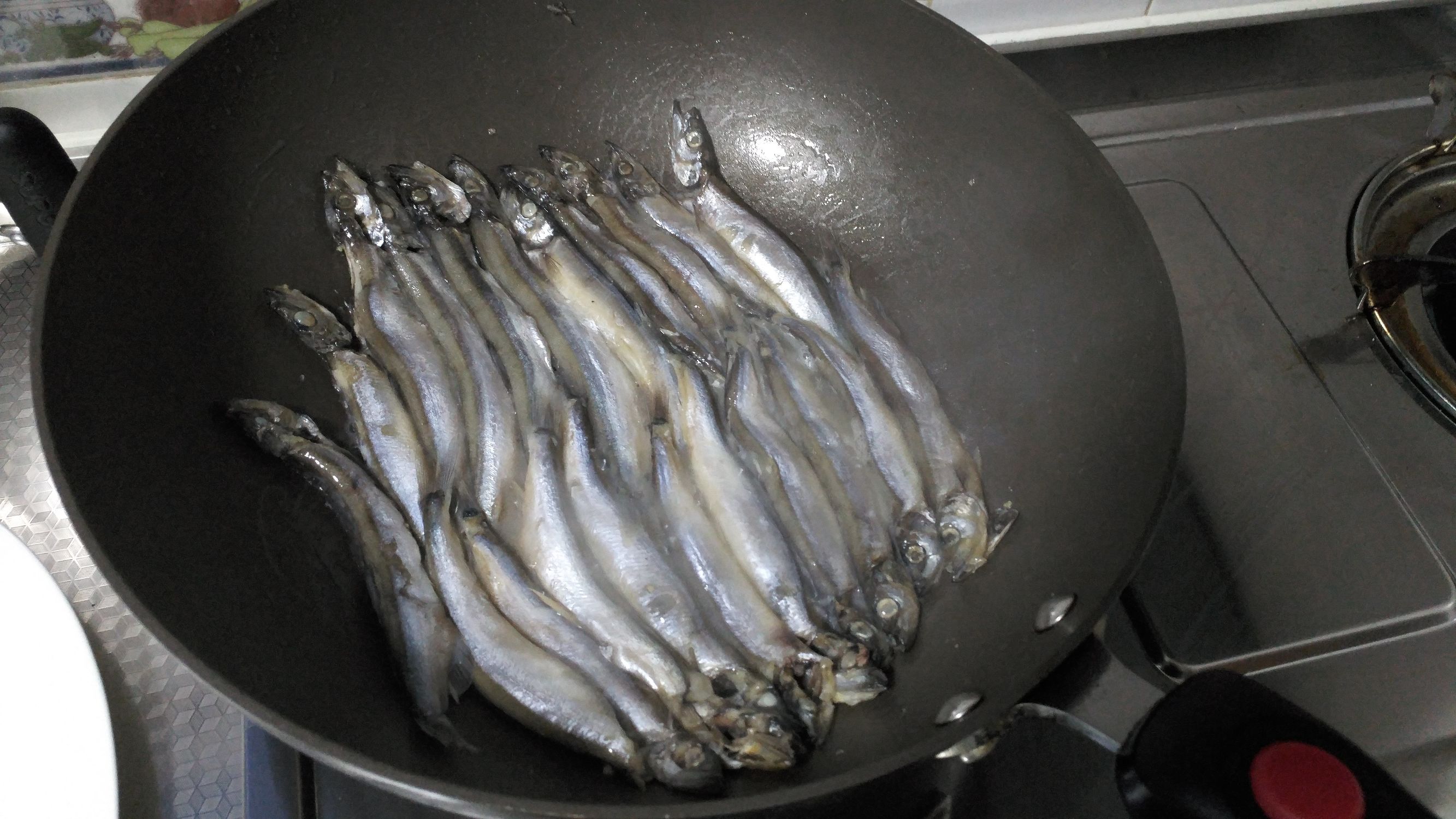 多春鱼怎么有的没有籽,多春鱼为啥一个籽都没有