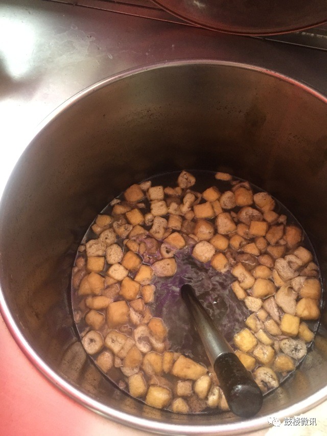 鼓楼美食街有什么好吃的,鼓楼美食一条街西安