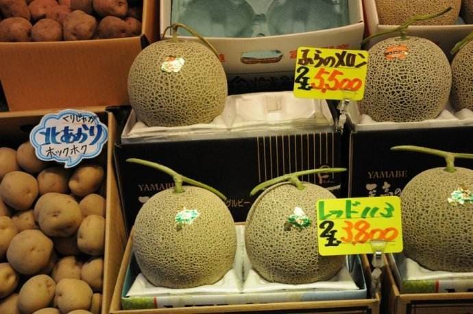 日本人比中国人富多少,日本人比美国人富裕