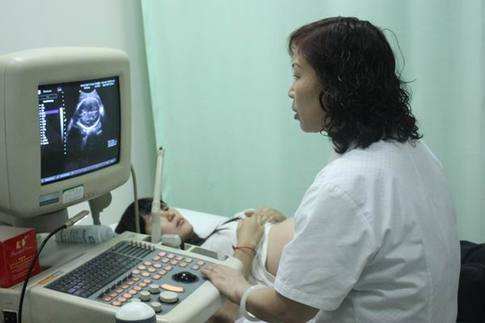 孕早期反应特别大特别难受怎么办,孕早期反应太严重怎么办