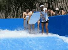 宝宝喝奶搞笑段子视频,宝宝喝牛奶搞笑