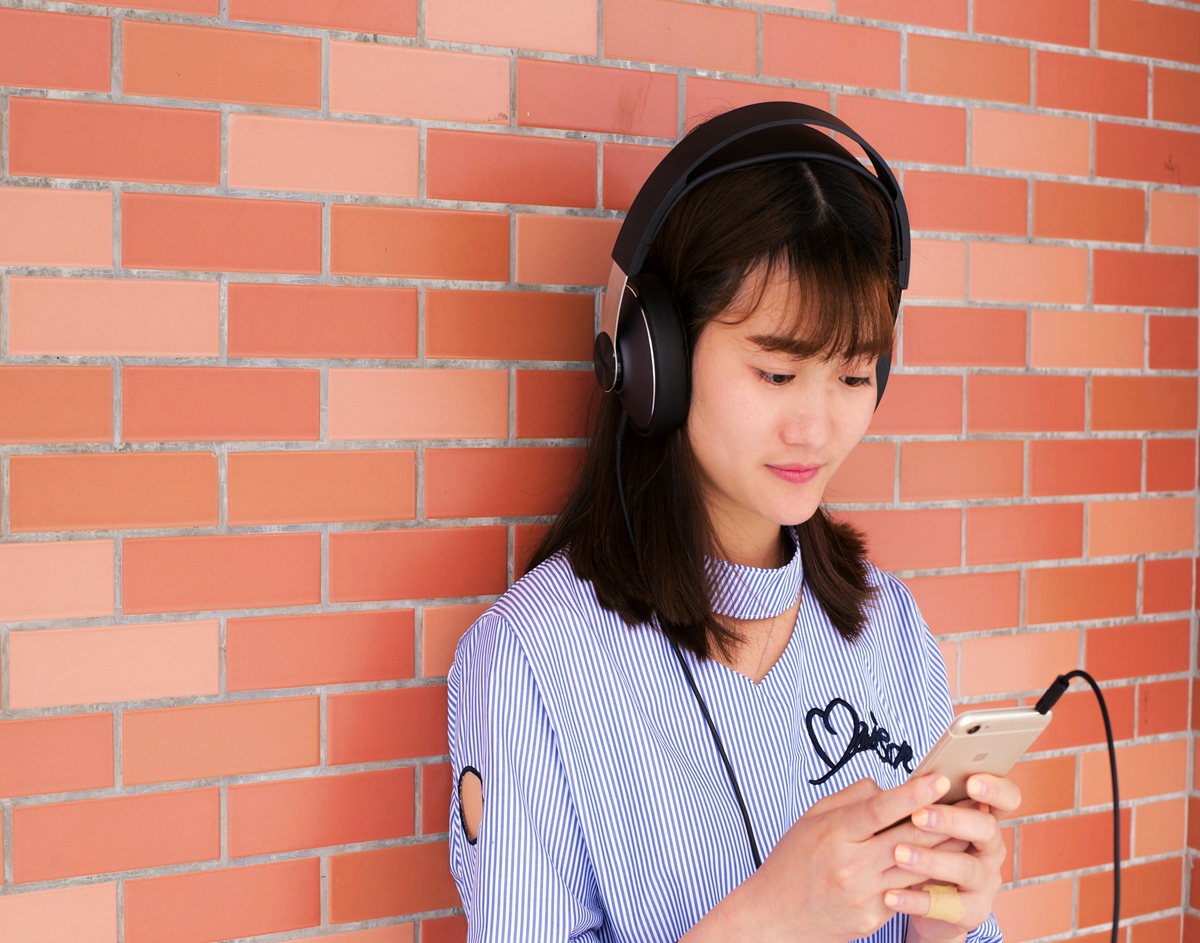 飞利浦shp8000与shp9000对比,飞利浦shp5000能玩吃鸡吗