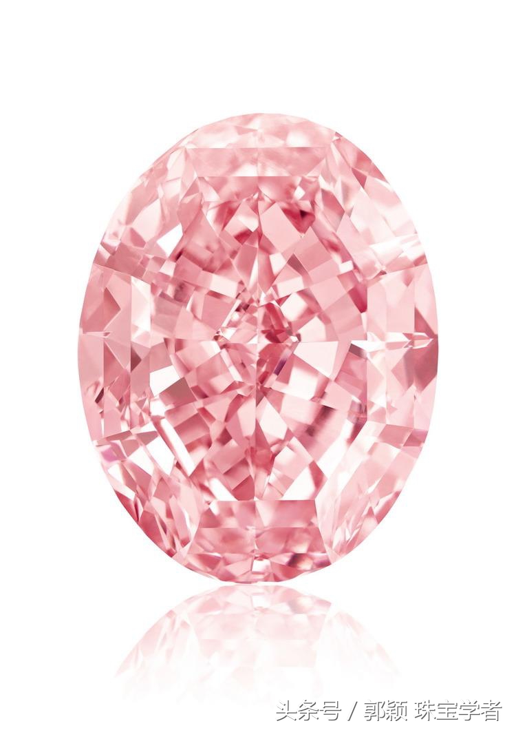 世界最豪华钻石耳环图片,世界上最漂亮的红色钻石耳环