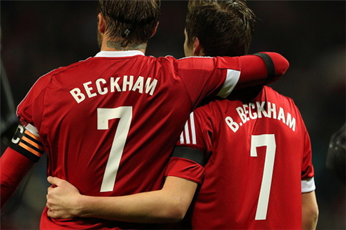 论“重女轻男”我只服贝克汉姆，看他家的三个儿子都成了摆！设！