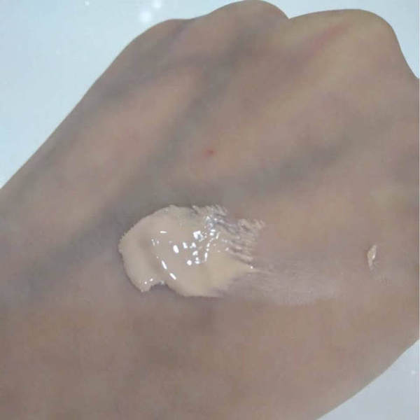 提亮肤色保湿持久的粉底,bobbibrown弹润滋养光泽粉底