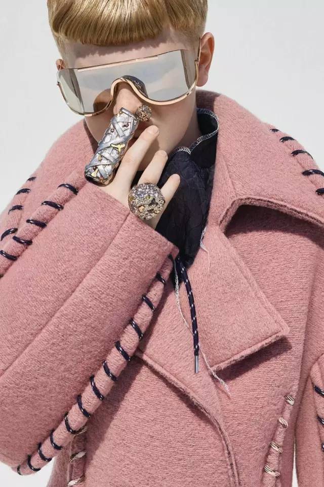 如何判断自己适不合适戴墨镜,怎么判断自己适不合适戴墨镜