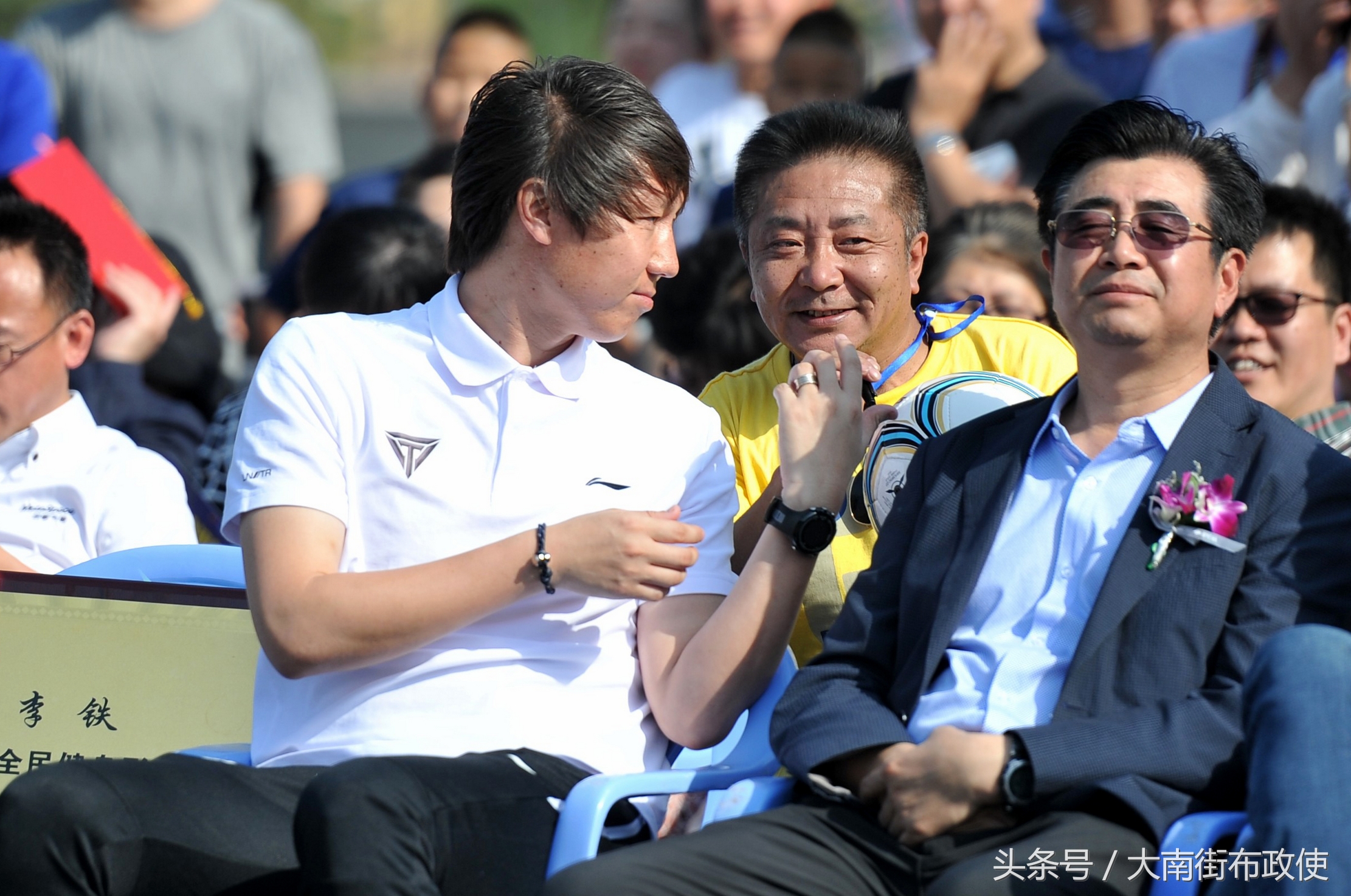 李铁生日视频完全版,李铁生日的视频