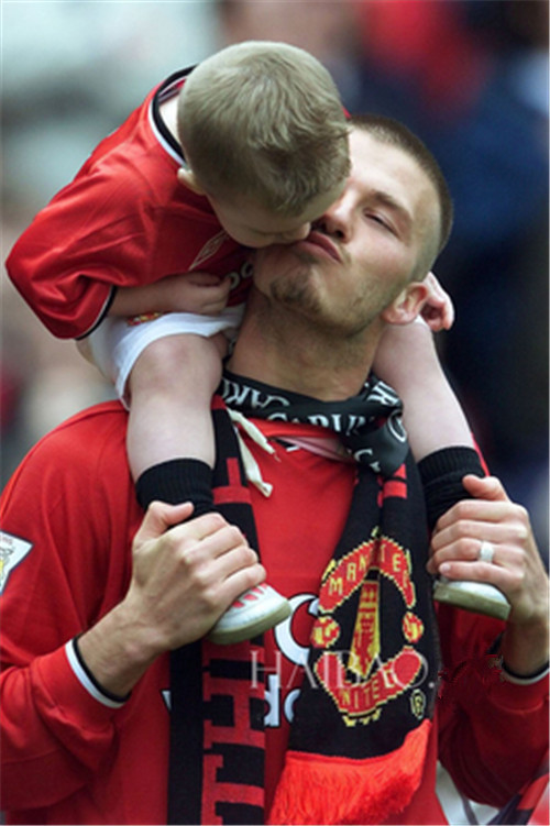 论“重女轻男”我只服贝克汉姆，看他家的三个儿子都成了摆！设！