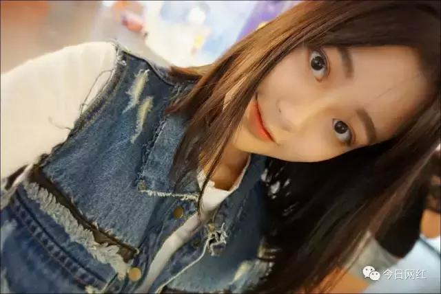 主播｜甜蜜蜜的邻家妹妹，棕色碎发大眼睛，笑容酥酥惹人爱