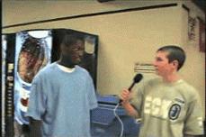 宝宝喝奶搞笑段子视频,宝宝喝牛奶搞笑