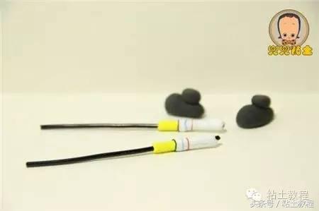 用彩泥做的海绵宝宝动画片,用彩泥做个海绵宝宝