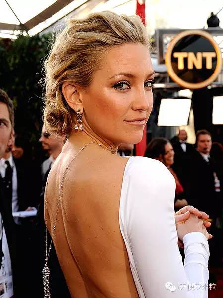 凯特哈德森墨镜遮面,凯特哈德森红毯秀