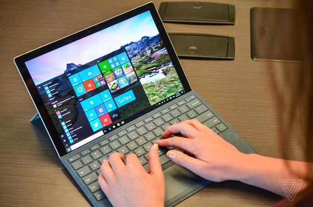 微软surfacestudio2,微软surfacebook2