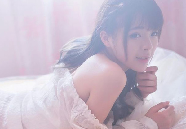 被指甲抠破皮了要打破伤风吗,指甲盖凹陷变软按上去有点疼