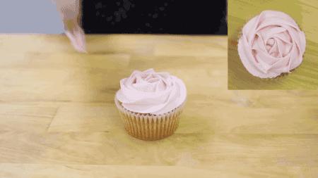 纸杯小蛋糕的裱花技巧图解,纸杯蛋糕裱花教程新手