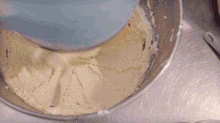 纸杯小蛋糕的裱花技巧图解,纸杯蛋糕裱花教程新手