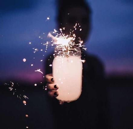 叫朋友帮忙转发朋友圈句子,发空间说说的精美句子