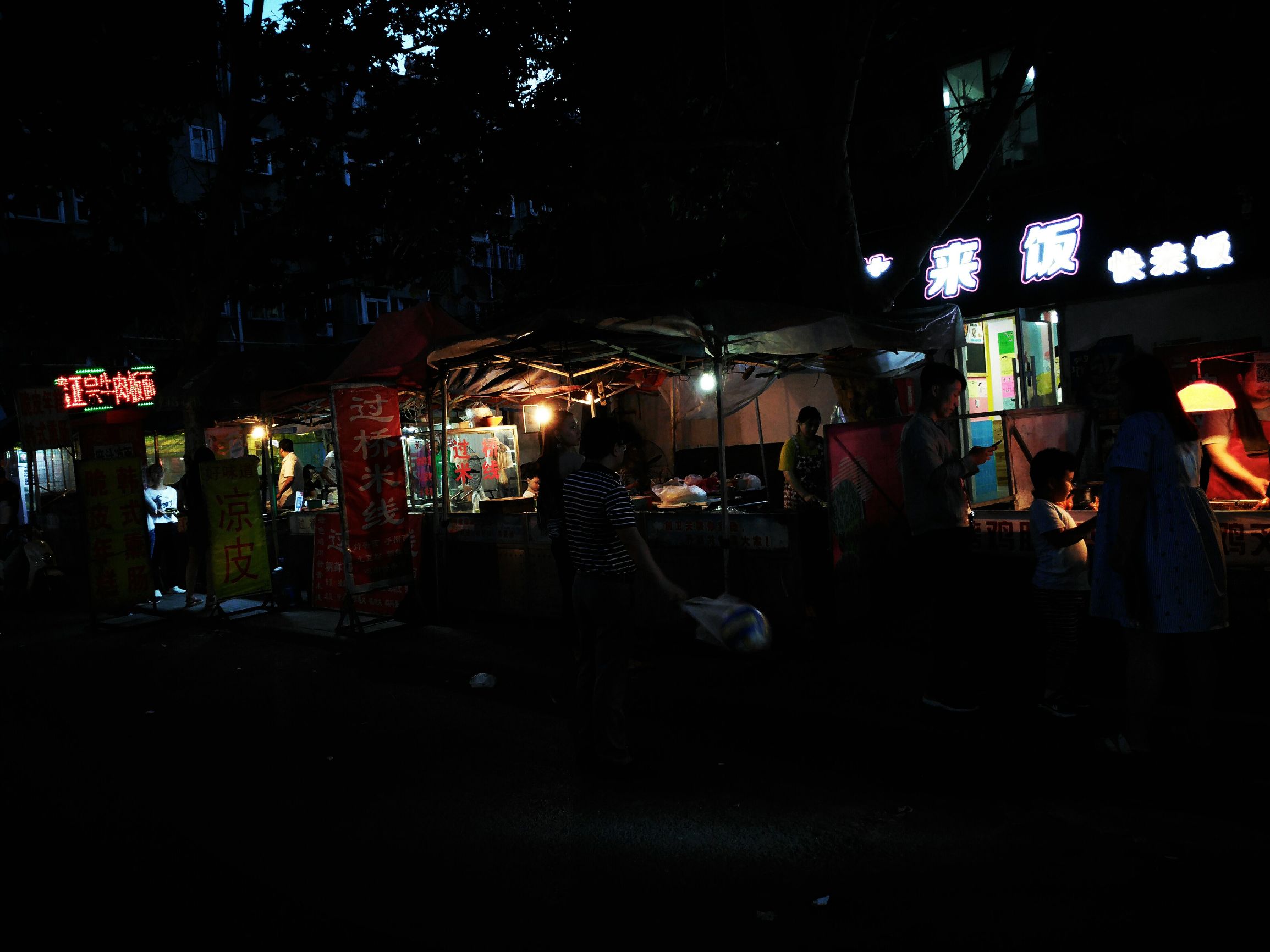 济南舜玉小区小吃街,济南市舜玉小区会拆吗