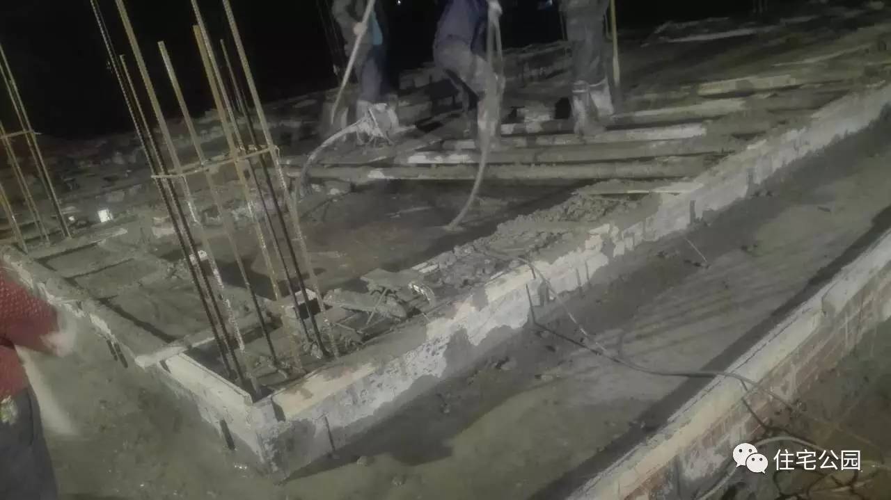 框架结构自建房地基筏板基础,自建房老基础与新筏板基础的结合