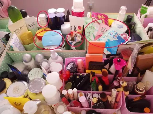 word天！蘑菇街达人化妆台原来藏着这个秘密……