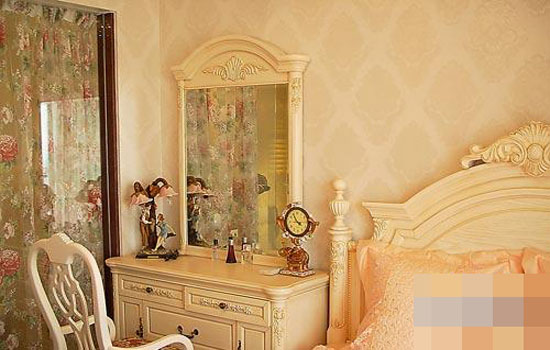 木纤维制造而成摩曼壁纸欧莱曼B8573测评