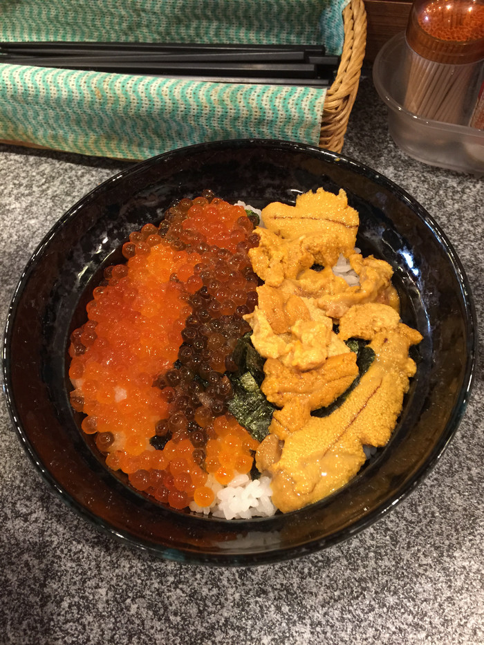 日本的冬天依旧色彩绚烂,冬季日本的冰雪日照