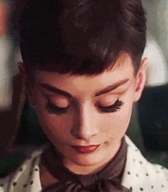 梦露与赫本有什么关系,梦露与赫本谁幸福